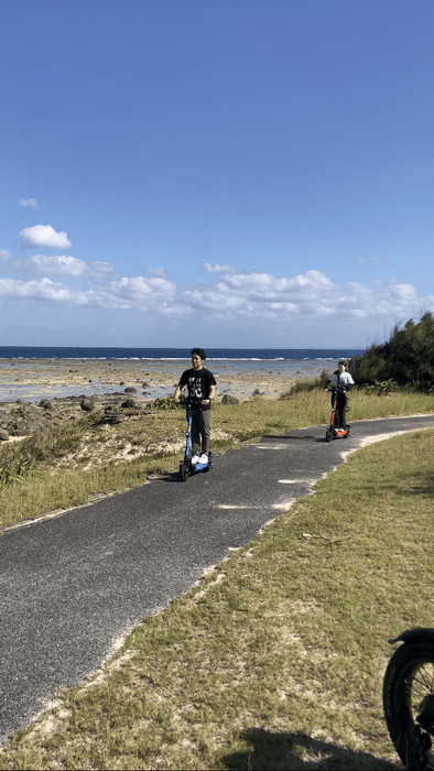 空港前から“あやまる観光公園”まで続く「笠利サイクリングロード」