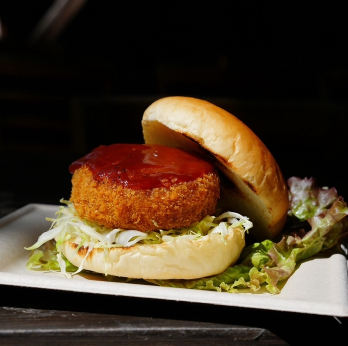 牛めんちバーガー