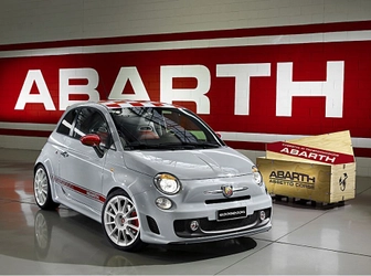 圧倒的な美しさと存在感！ 新ブランド「ABARTH(アバルト)」登場！ 10月より先行販売スタート！