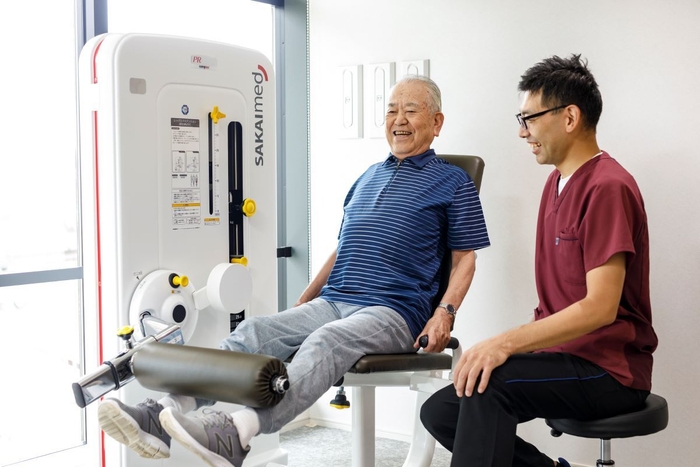 パワーリハビリ機器を使ってのリハビリ