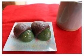 コース中の亀石をモチーフにした和菓子「かめ団子」(イメージ)