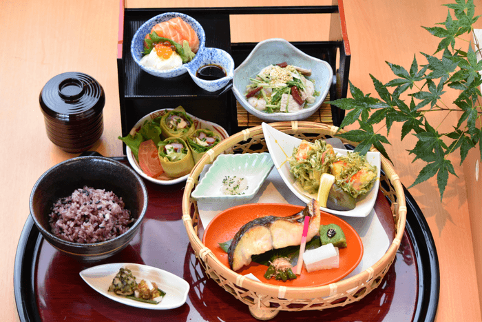 夕食　京都地産地消御膳「京の舞」