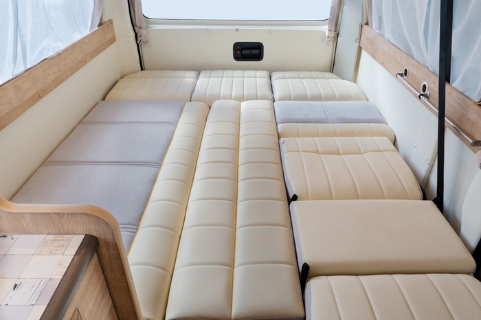 レクビィ ソラン(ハイルーフ版)ベッド展開