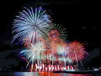 熱海の温泉旅館にて「花火観覧席＆送迎付きプラン」が4年ぶりに復活！ ＜2023年7～8月＞場所取りやアクセスもストレスフリーで花火観賞