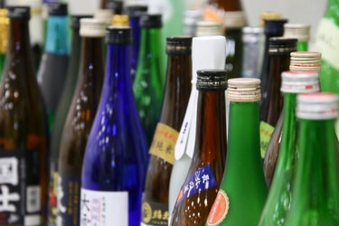 本当にお酒は悪者なのか？ コロナで失われた「飲みニケーション」で苦境の酒類業界　 ～4度目の緊急事態宣言　 「横浜店」店頭販売開始・初月から好調！～