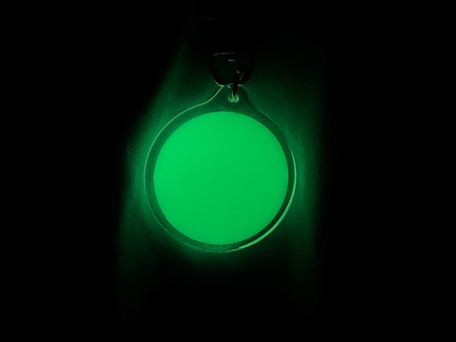 返礼品：蓄光キーホルダー