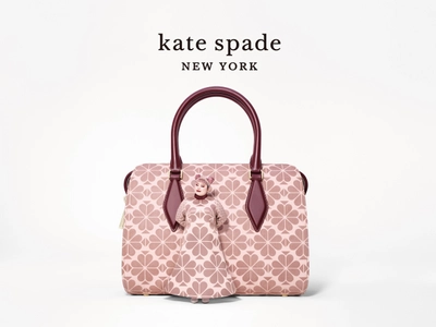 KATE SPADE NEW YORKは、 グローバルアンバサダーの渡辺 直美さん出演の ホリデーギフトキャンペーンを公開