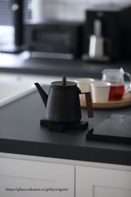 釜定 POT L/photo by hiyorigoto( https://plaza.rakuten.co.jp/hiyorigoto/diary/201910270000/ )