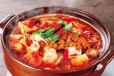 「激辛鍋」(1人前 2,189円)