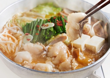 酒粕を使用した「極旨もつ鍋」が今年も登場！ 11/17(月)より冬季限定で『博多もつ鍋やまや』にて提供開始