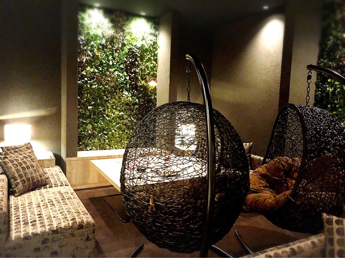 ORIENTAL LOUNGE 11