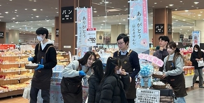 近大生とニシカワ食品が開発したラスクをバレンタイン催事で販売　"女子大生が同世代への贈り物としてついパケ買いしてしまう"ラスク