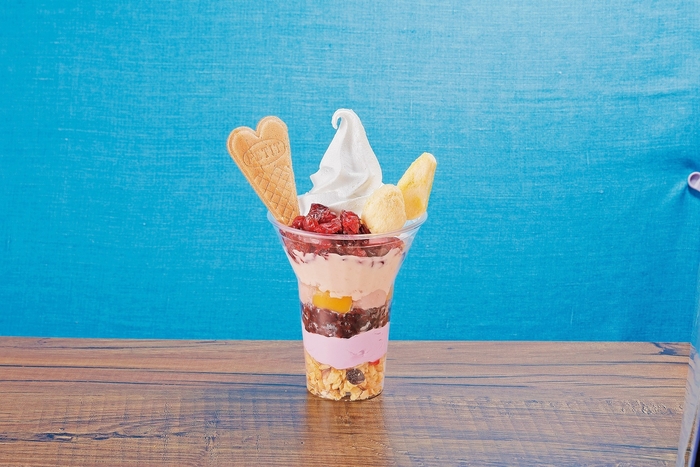 【台湾タロイモスイーツ専門店 連珍】トロピカルタロパフェ