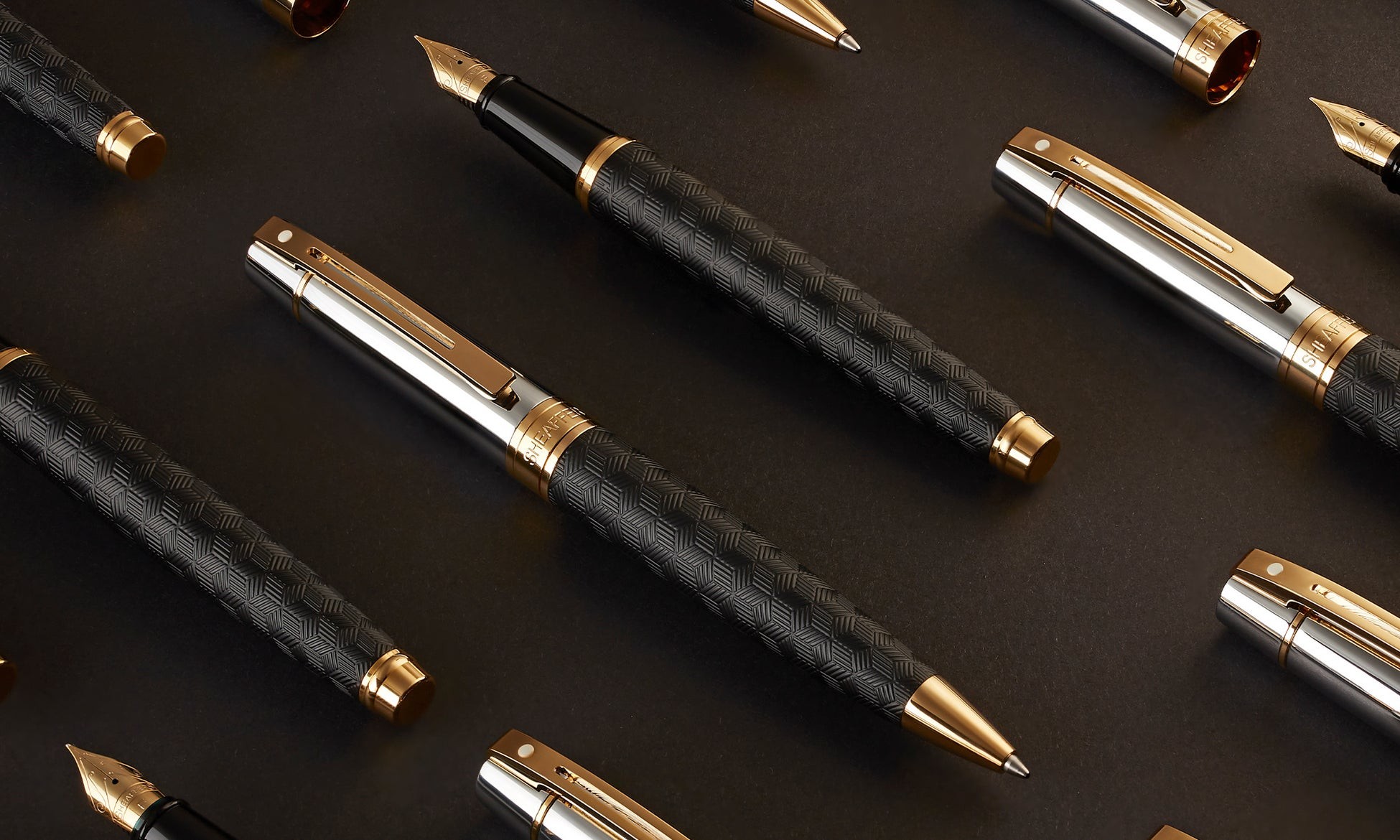 【新商品】アメリカ発祥筆記具ブランド「シェーファー」より、高級感と個性を放つ彫刻仕上げ（エングレーブド）の新作登場