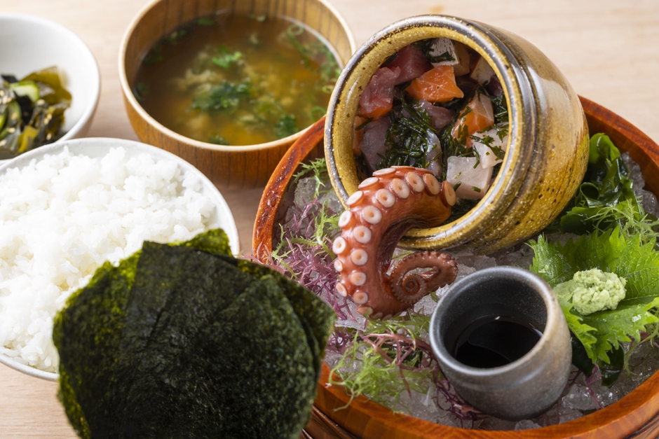 湘南たこつぼ定食　2,035円(税込)