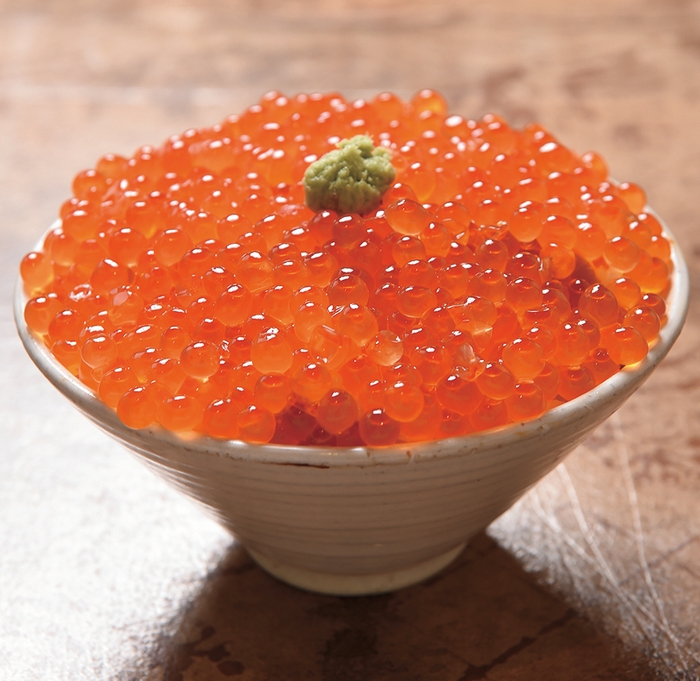 いくらたっぷり丼ぶり(2,980円)