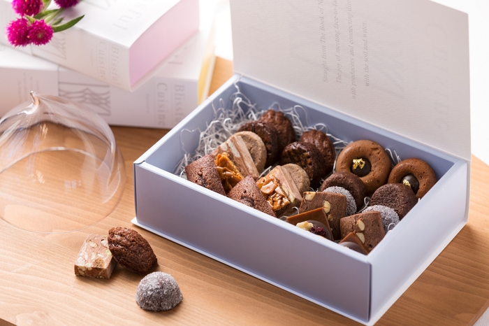 【軽井沢ホテルブレストンコート】ショコラのプティフールBOX