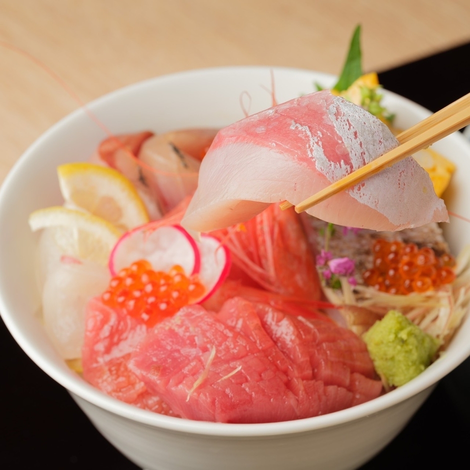 あっぱれの海鮮丼