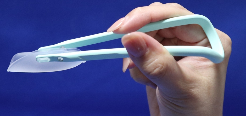 飲み口が開閉するスプーン 閉