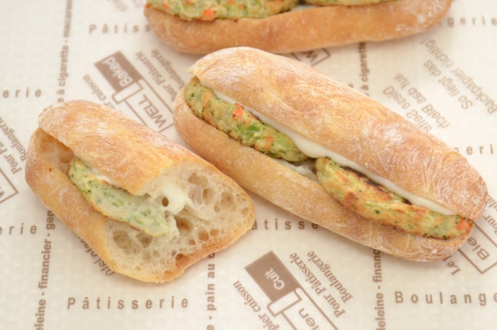 豆乳フランスサンド(豆腐ハンバーグ) 259円(税込)