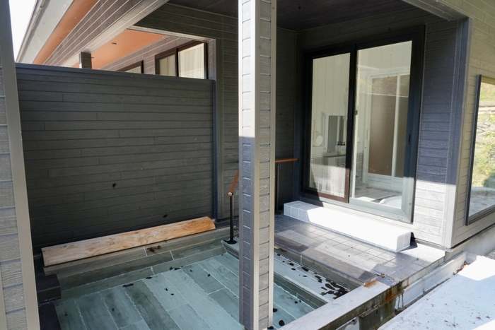 客室露天風呂(源泉かけ流し/加温なし)