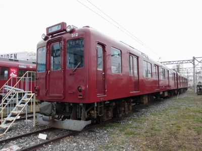 612号車―512号車（２両編成）