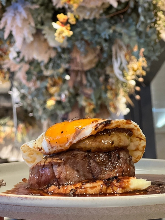 原価率200% 牛フィレ肉とフォアグラのロッシーニ