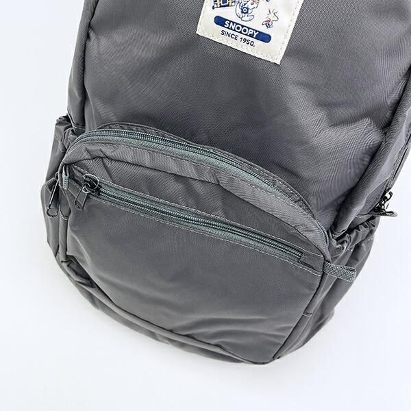 スヌーピーのシンプルで容量抜群のリュックサック