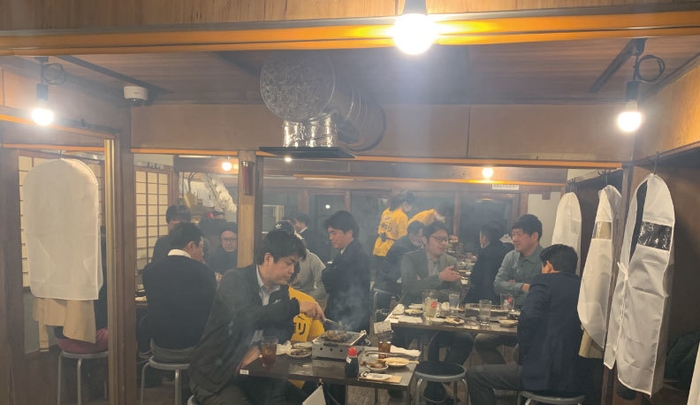 営業中は煙もくもく