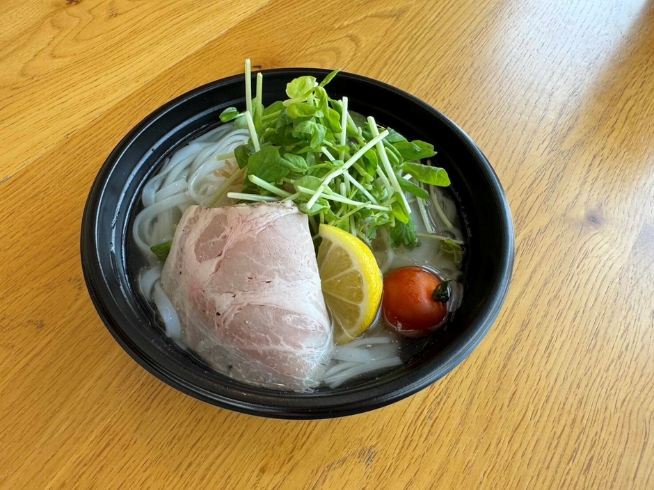 BEERGARDEN　ミニ冷製フォー(Hutte Hayashi Restaurant)