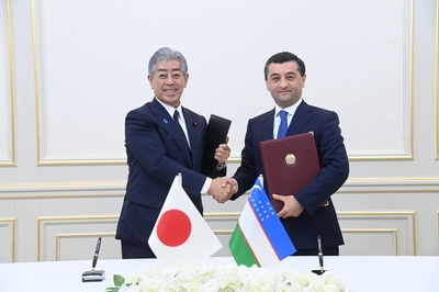 サイードフ外相と岩屋外相(2025年8月)