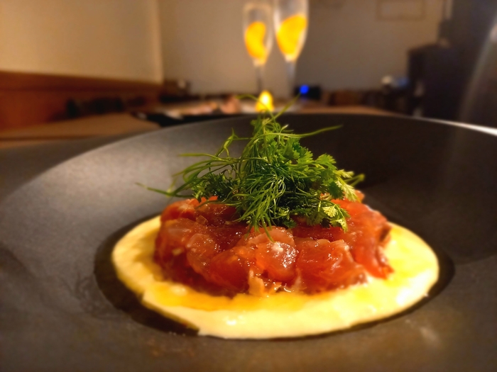 初鰹のタルタル　～夏ミカンのソース～