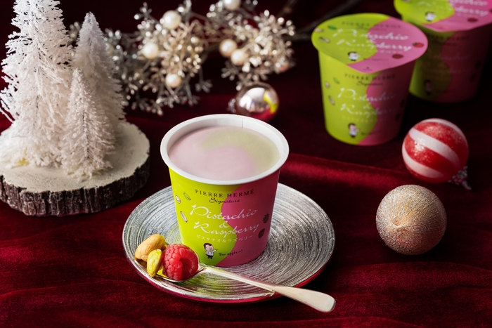 ピエール・エルメ シグネチャー「ピスタチオ&ラズベリー」