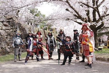 満開は待ってくれている！信州小諸「桜まつり」 標高差1,000mだからこそ約1ヶ月間楽しめる桜の数々