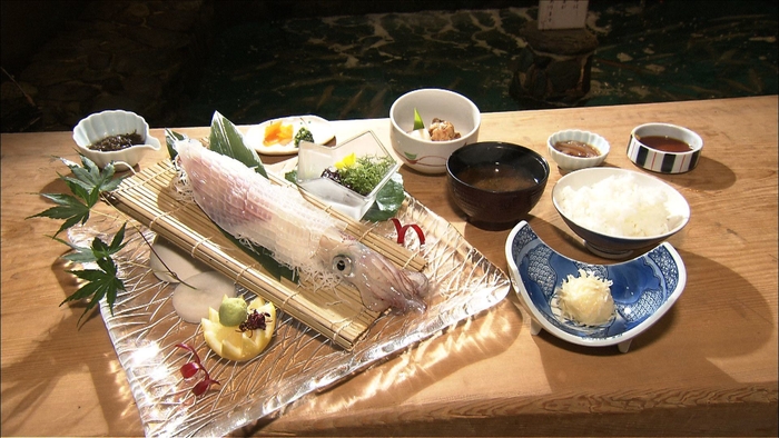 河太郎イカ活き造り