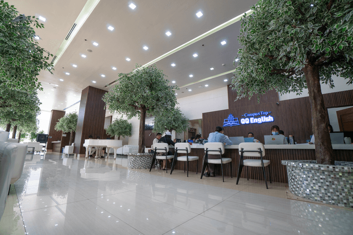 ホテルライクなQQEnglishの校舎内