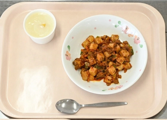 近隣自治体 初！北本市と市内人気飲食店のコラボ給食 　市内小中学校の全校で提供