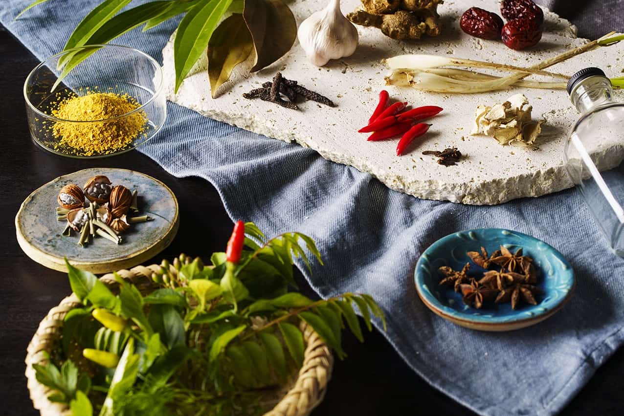 【星のや沖縄】沖縄特有のスパイスを使用した食事や鍼灸のスパで心身を調える「気巡りスパイス滞在」提供|期間:2022年12月1日~2023年2月28日