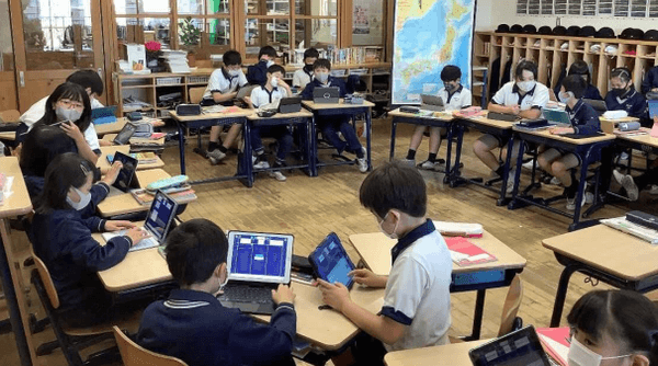 iPadを使用した授業の様子