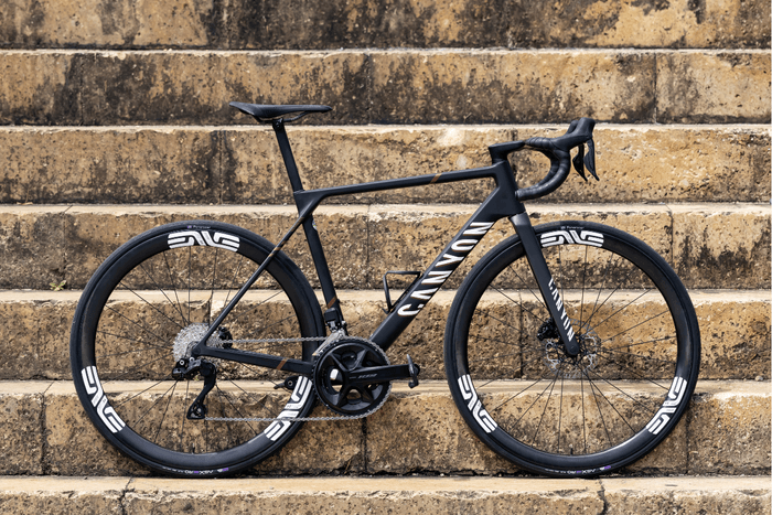 アルティメットCFR ENVE SES 3.4 完成車 ￥899,000（税込）