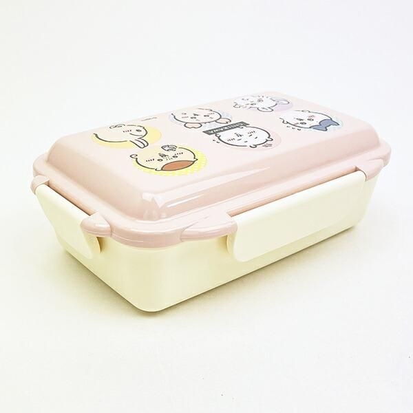 淡いピンクが優しいちいかわのランチグッズ