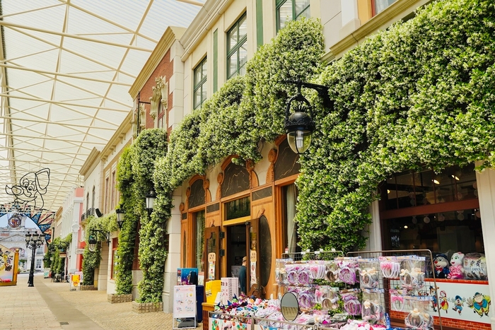 エスパーニャ通りのスタージャスミン