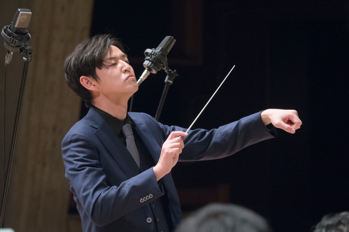 指揮:佐々木新平