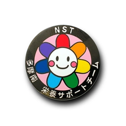 ◆PINS FACTORY（ピンズファクトリー）◆ピンズの使いみち　《スタッフ章としてのピンズ　編》公益財団法人東京都保健医療公社 多摩南部地域病院　様ご製作『NSTピンバッジ』のご紹介