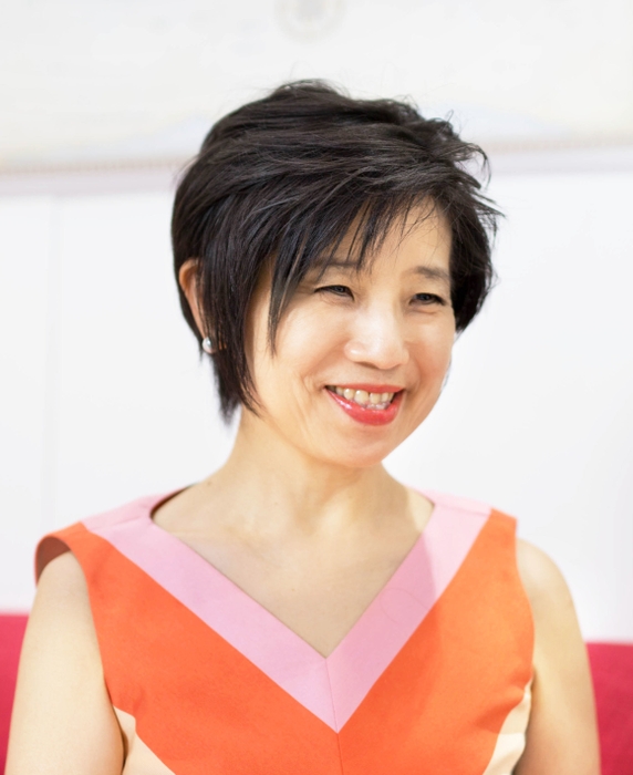 長谷川祐子氏
