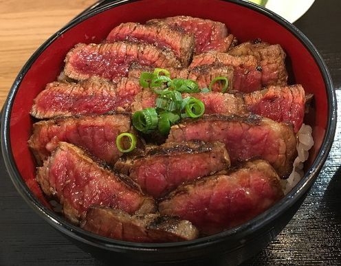 ガーリックステーキ丼