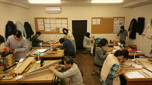 新宿で無垢の家具工房の工場見学・木工教室見学会を1/24開催　 ショップ・工場・木工教室が一体となったものづくりの発信基地