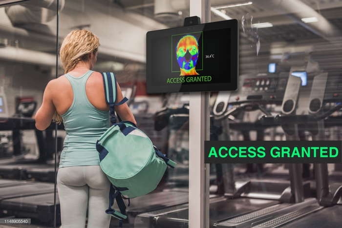 スポーツジムの入店前に