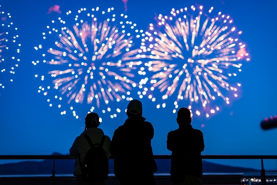 富士山花火 vs スピードウェイ 2026