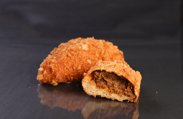 最高金賞「自家製ビーフカレーパン」